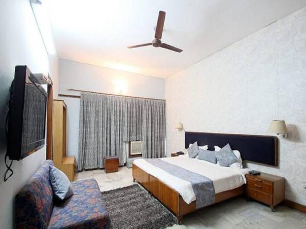 Oyo 15791 Flagship Executive Hazratganj 2* Lucknow