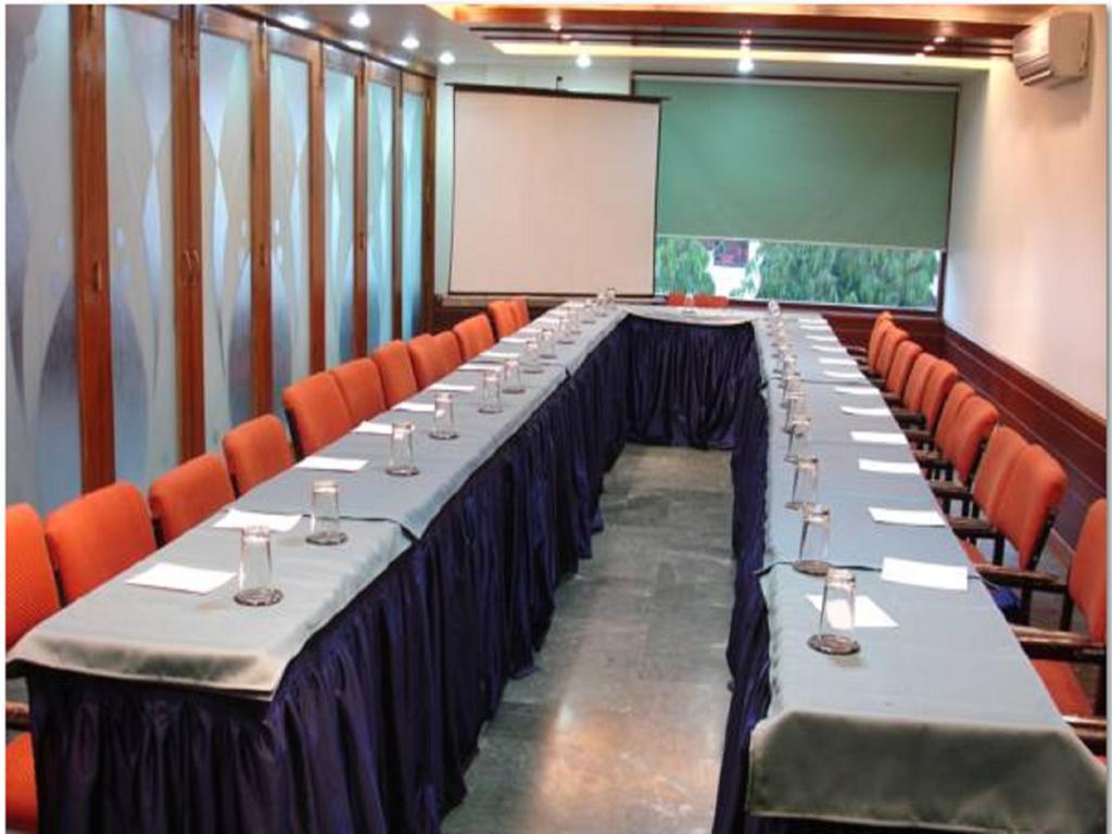 Oyo 15791 Flagship Executive Hazratganj 2* Lucknow