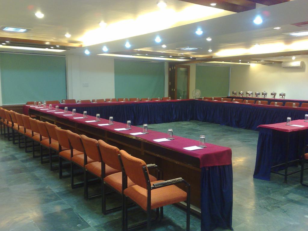 Oyo 15791 Flagship Executive Hazratganj