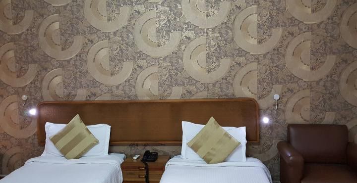 Oyo 15791 Flagship Executive Hazratganj Hotel Lucknow